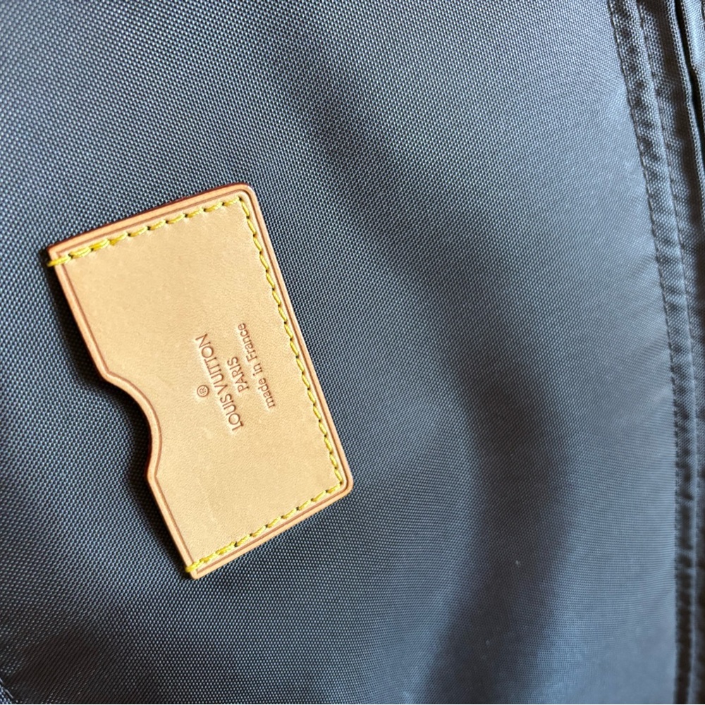 Authentic Louis Vuitton pegase 65 monogram suitca… - image 7